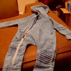 Bomper's baby outfit